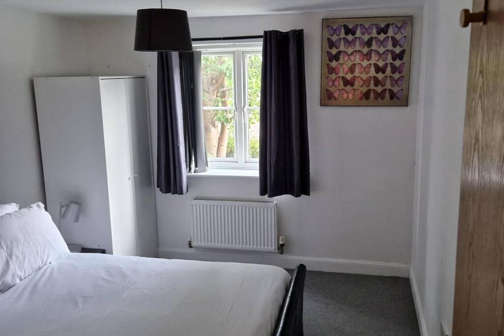Greenhithe Cosy Apartment, Netflix And Sport Channels Buitenkant foto