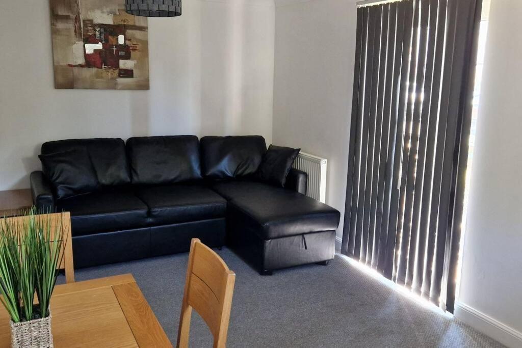 Greenhithe Cosy Apartment, Netflix And Sport Channels Buitenkant foto